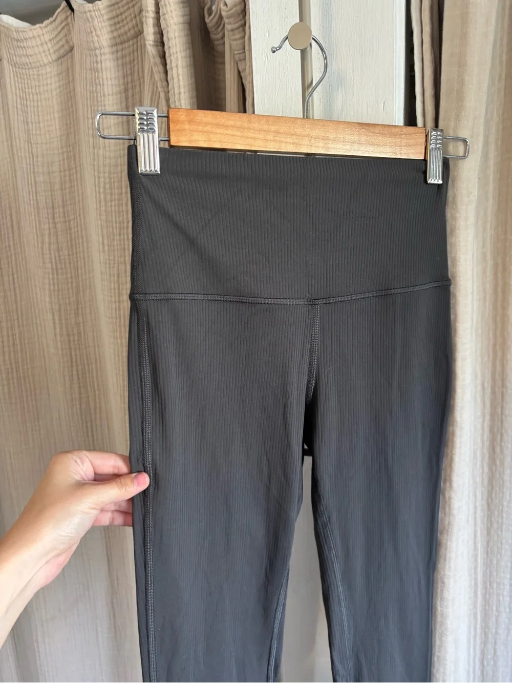 Lululemon Ribbed Flared Leggings- 4 - Picture 4 of 9